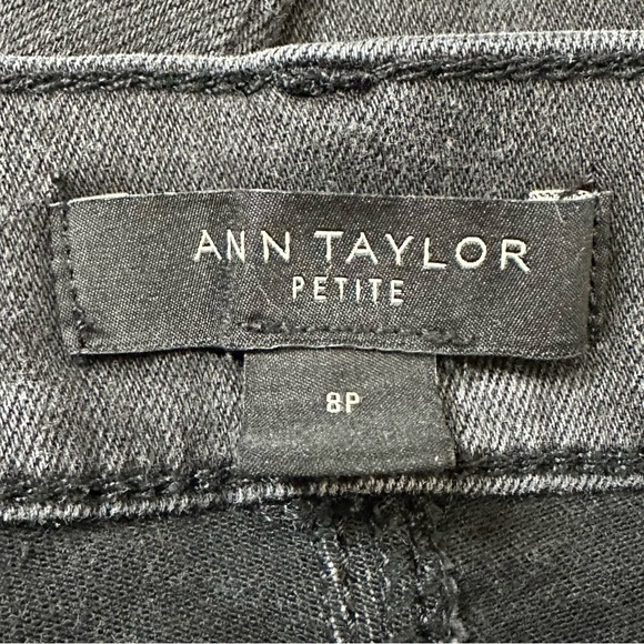 Ann Taylor The Skinny Light Washed Black Denim Lace-Hem Ankle Jeans, Size 8P - Picture 9 of 11